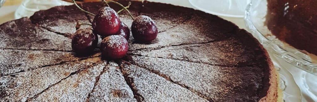 november_2025_tips_pa_roliga_hostaktiviteter_for_aldre_365happydays_aktivitet